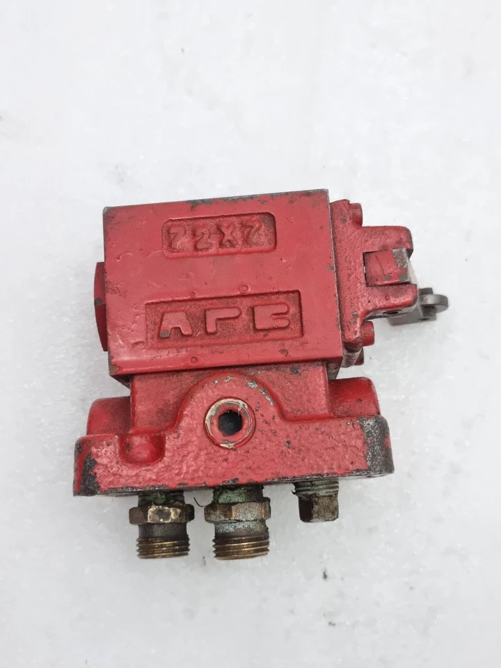 ONE PCS YUKEN DCG-01-2B2-40 DIRECTIONAL VALVE